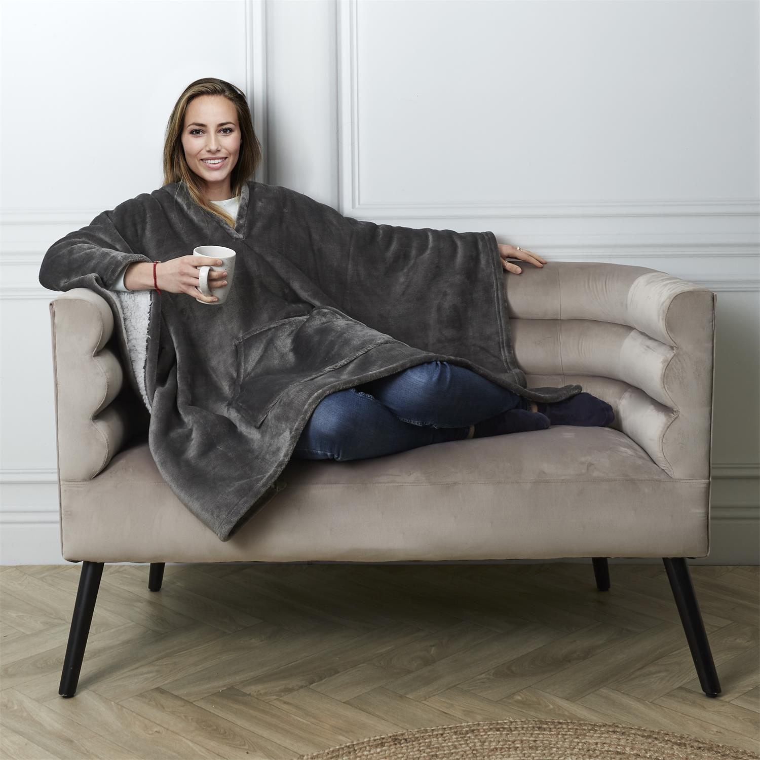 GRIJZE PONCHO PLAID GRIJZE PONCHO PLAID
